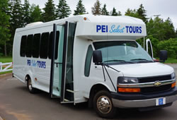 PEI SELECT TOURSのバス