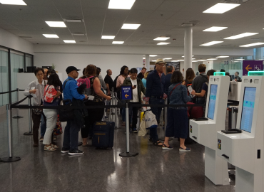 モントリオール空港